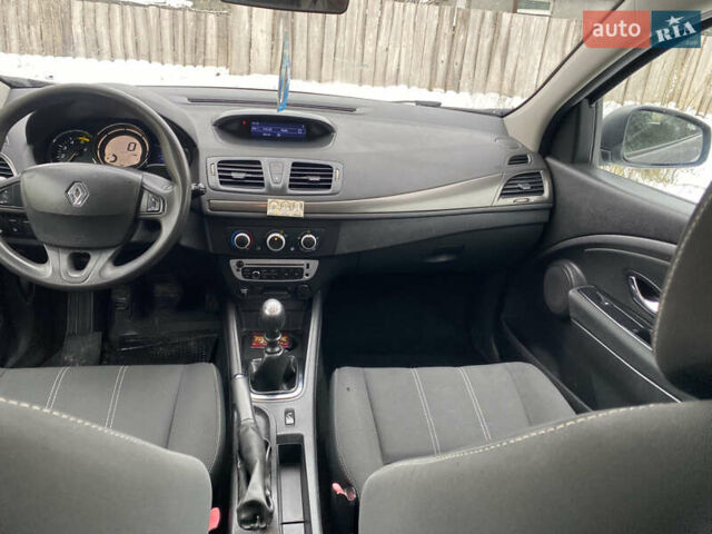 Серый Рено Меган, объемом двигателя 1.46 л и пробегом 198 тыс. км за 7900 $, фото 11 на Automoto.ua