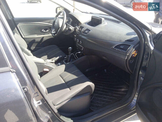 Серый Рено Меган, объемом двигателя 1.5 л и пробегом 355 тыс. км за 7200 $, фото 1 на Automoto.ua
