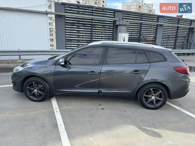 Рено Меган 2014 в Киеве на Automoto.ua Серый Рено Меган, объемом двигателя 1.46 л и пробегом 340 тыс. км за 8000 $, фото 11 на Automoto.ua