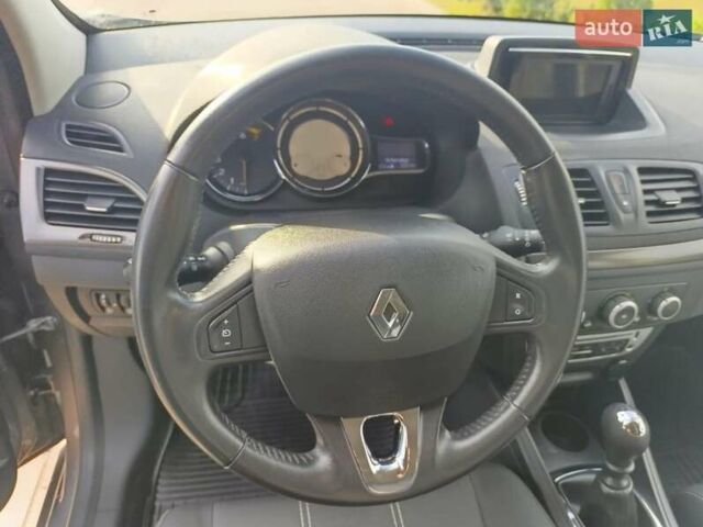 Серый Рено Меган, объемом двигателя 1.6 л и пробегом 172 тыс. км за 9500 $, фото 9 на Automoto.ua