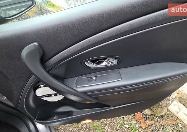 Сірий Рено Меган, об'ємом двигуна 1.46 л та пробігом 221 тис. км за 9000 $, фото 40 на Automoto.ua