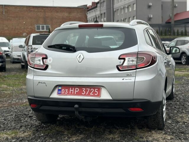 Серый Рено Меган, объемом двигателя 1.5 л и пробегом 265 тыс. км за 8800 $, фото 2 на Automoto.ua