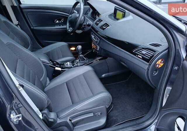 Серый Рено Меган, объемом двигателя 1.6 л и пробегом 188 тыс. км за 9450 $, фото 67 на Automoto.ua