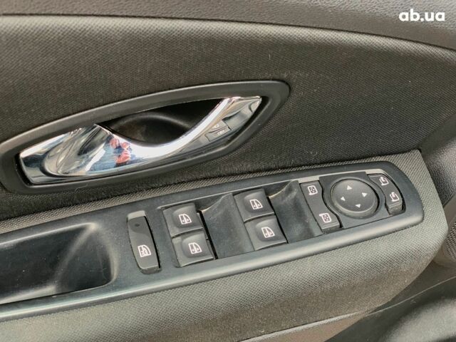 Сірий Рено Меган, об'ємом двигуна 1.5 л та пробігом 252 тис. км за 8790 $, фото 20 на Automoto.ua