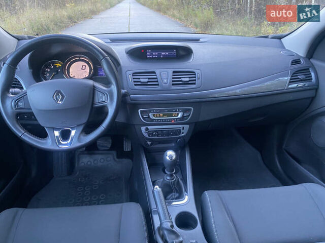 Серый Рено Меган, объемом двигателя 1.5 л и пробегом 232 тыс. км за 8400 $, фото 8 на Automoto.ua