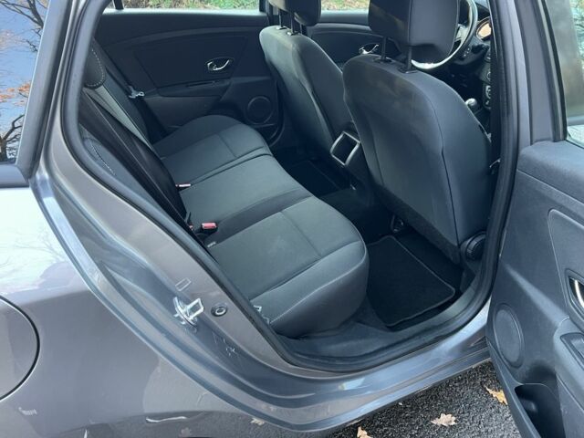 Сірий Рено Меган, об'ємом двигуна 1.5 л та пробігом 231 тис. км за 8300 $, фото 14 на Automoto.ua