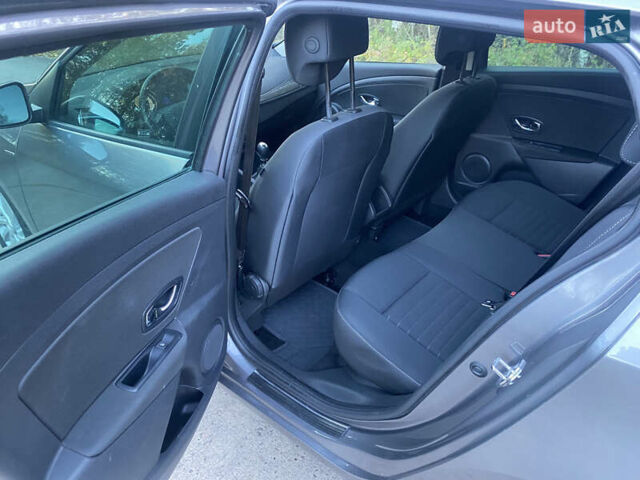 Серый Рено Меган, объемом двигателя 1.5 л и пробегом 232 тыс. км за 7990 $, фото 17 на Automoto.ua