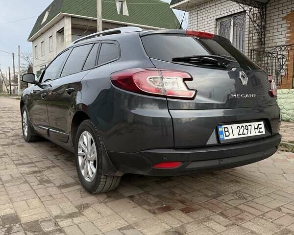 Сірий Рено Меган, об'ємом двигуна 1.46 л та пробігом 155 тис. км за 10800 $, фото 4 на Automoto.ua