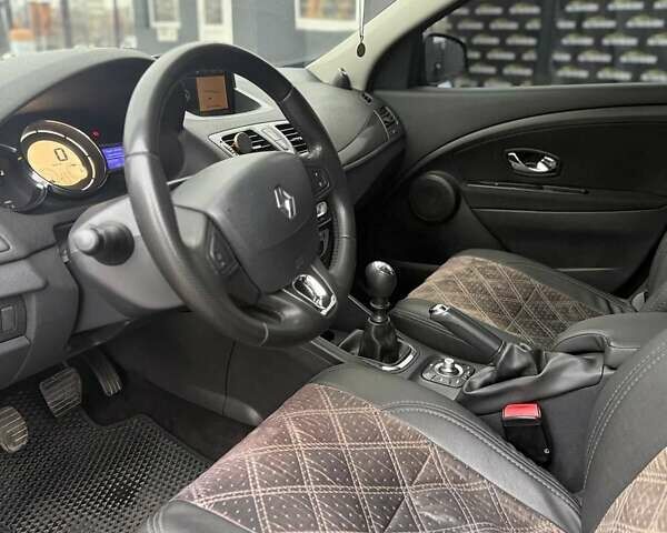 Серый Рено Меган, объемом двигателя 1.46 л и пробегом 343 тыс. км за 7400 $, фото 6 на Automoto.ua