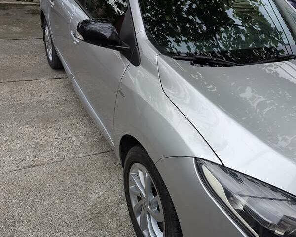 Серый Рено Меган, объемом двигателя 1.5 л и пробегом 270 тыс. км за 9300 $, фото 1 на Automoto.ua