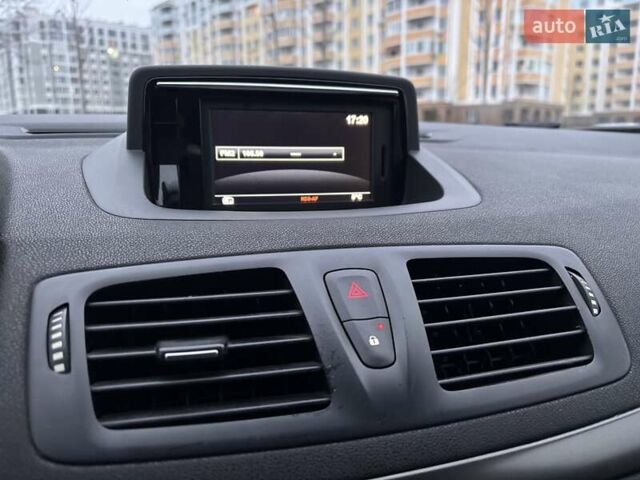 Серый Рено Меган, объемом двигателя 1.5 л и пробегом 328 тыс. км за 7300 $, фото 26 на Automoto.ua