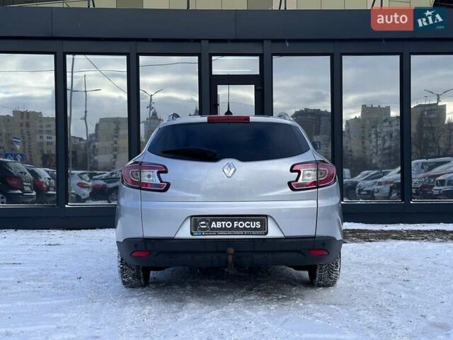 Сірий Рено Меган, об'ємом двигуна 1.46 л та пробігом 274 тис. км за 7790 $, фото 6 на Automoto.ua