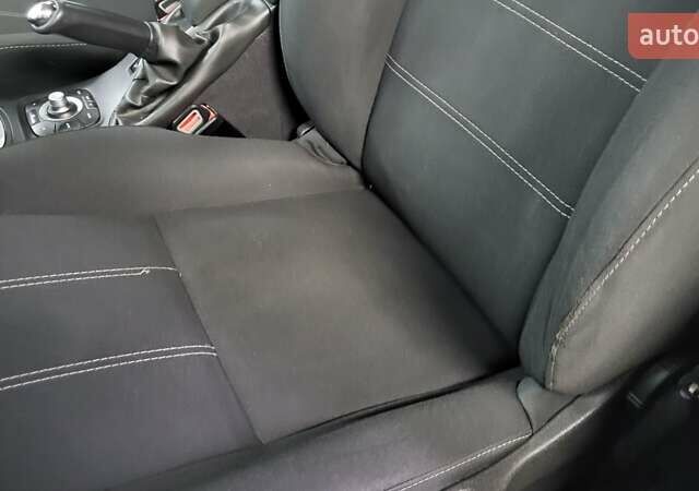Серый Рено Меган, объемом двигателя 1.46 л и пробегом 233 тыс. км за 7800 $, фото 9 на Automoto.ua
