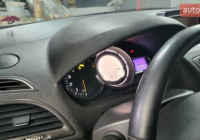 Серый Рено Меган, объемом двигателя 1.46 л и пробегом 233 тыс. км за 7800 $, фото 8 на Automoto.ua