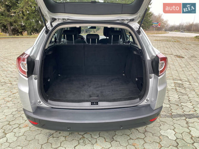 Сірий Рено Меган, об'ємом двигуна 1.5 л та пробігом 258 тис. км за 7200 $, фото 33 на Automoto.ua