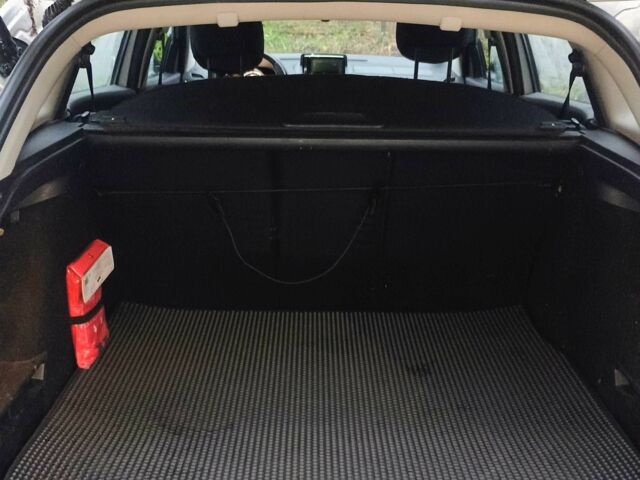 Серый Рено Меган, объемом двигателя 1.5 л и пробегом 250 тыс. км за 8000 $, фото 7 на Automoto.ua