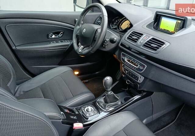 Серый Рено Меган, объемом двигателя 1.6 л и пробегом 188 тыс. км за 9450 $, фото 71 на Automoto.ua