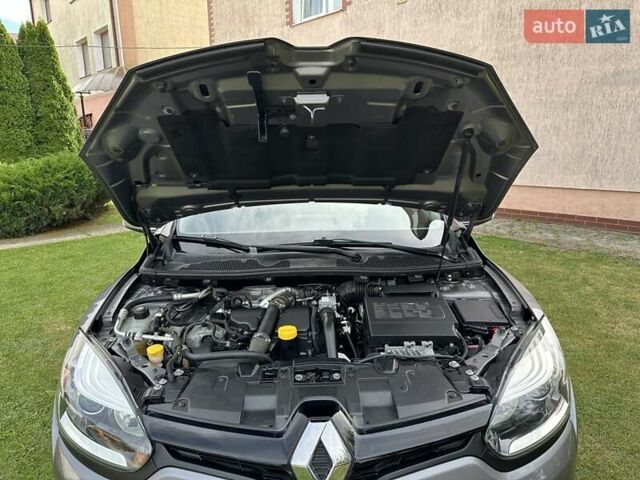 Серый Рено Меган, объемом двигателя 0 л и пробегом 146 тыс. км за 9450 $, фото 51 на Automoto.ua