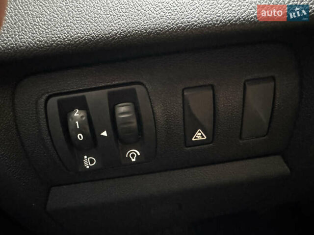 Серый Рено Меган, объемом двигателя 1.5 л и пробегом 320 тыс. км за 7600 $, фото 34 на Automoto.ua