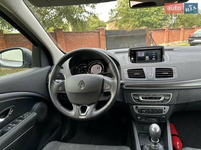 Серый Рено Меган, объемом двигателя 0 л и пробегом 146 тыс. км за 9450 $, фото 43 на Automoto.ua