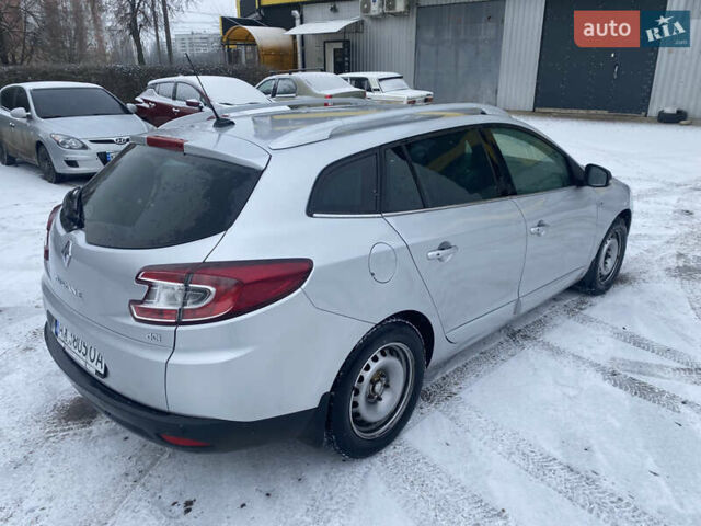 Серый Рено Меган, объемом двигателя 1.46 л и пробегом 270 тыс. км за 7500 $, фото 2 на Automoto.ua