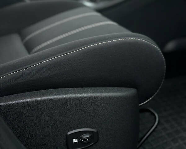 Серый Рено Меган, объемом двигателя 1.5 л и пробегом 265 тыс. км за 9200 $, фото 25 на Automoto.ua