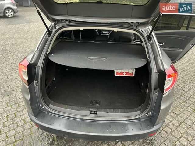 Серый Рено Меган, объемом двигателя 1.5 л и пробегом 310 тыс. км за 8700 $, фото 17 на Automoto.ua