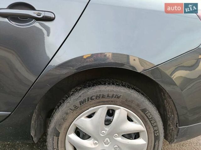 Серый Рено Меган, объемом двигателя 1.5 л и пробегом 187 тыс. км за 9500 $, фото 10 на Automoto.ua