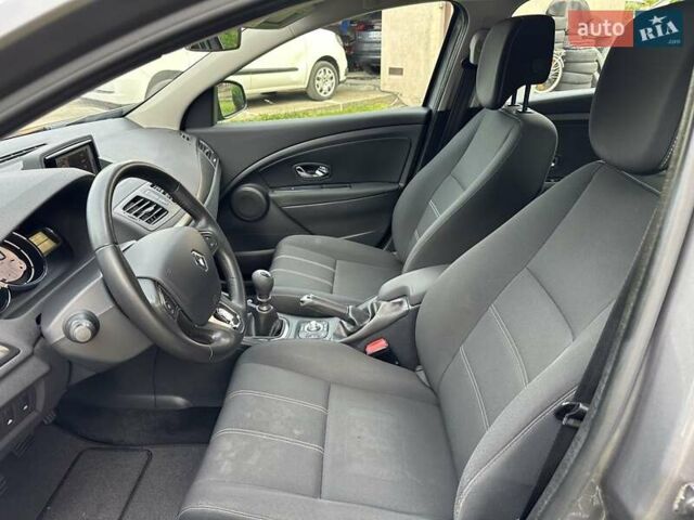 Сірий Рено Меган, об'ємом двигуна 1.5 л та пробігом 149 тис. км за 8850 $, фото 32 на Automoto.ua