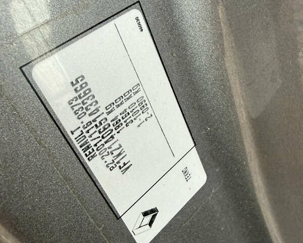 Серый Рено Меган, объемом двигателя 1.5 л и пробегом 233 тыс. км за 8499 $, фото 27 на Automoto.ua