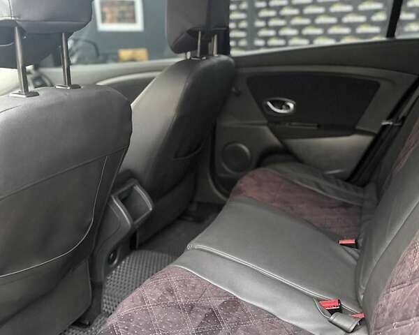 Серый Рено Меган, объемом двигателя 1.46 л и пробегом 343 тыс. км за 7400 $, фото 9 на Automoto.ua