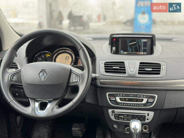 Сірий Рено Меган, об'ємом двигуна 1.5 л та пробігом 271 тис. км за 7499 $, фото 18 на Automoto.ua