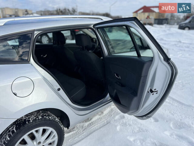 Серый Рено Меган, объемом двигателя 1.5 л и пробегом 243 тыс. км за 8790 $, фото 22 на Automoto.ua