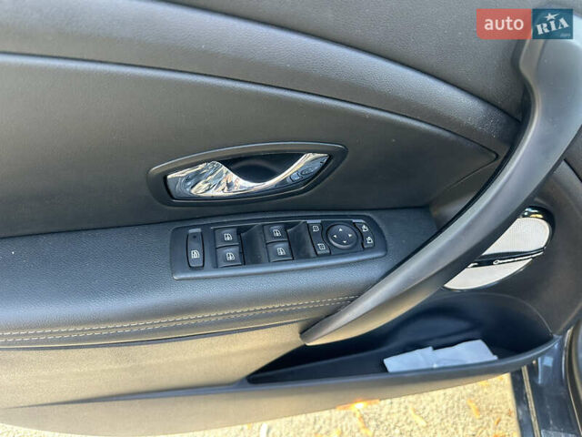 Сірий Рено Меган, об'ємом двигуна 1.6 л та пробігом 275 тис. км за 8000 $, фото 15 на Automoto.ua
