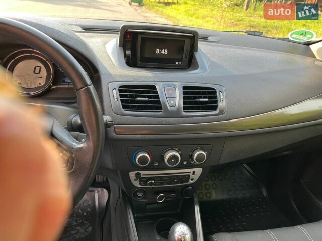 Сірий Рено Меган, об'ємом двигуна 1.5 л та пробігом 212 тис. км за 8750 $, фото 9 на Automoto.ua