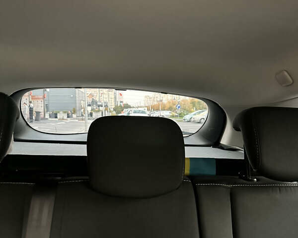 Серый Рено Меган, объемом двигателя 1.5 л и пробегом 188 тыс. км за 8700 $, фото 25 на Automoto.ua