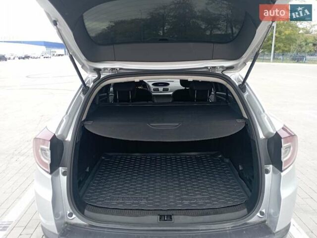 Серый Рено Меган, объемом двигателя 1.5 л и пробегом 262 тыс. км за 7000 $, фото 6 на Automoto.ua