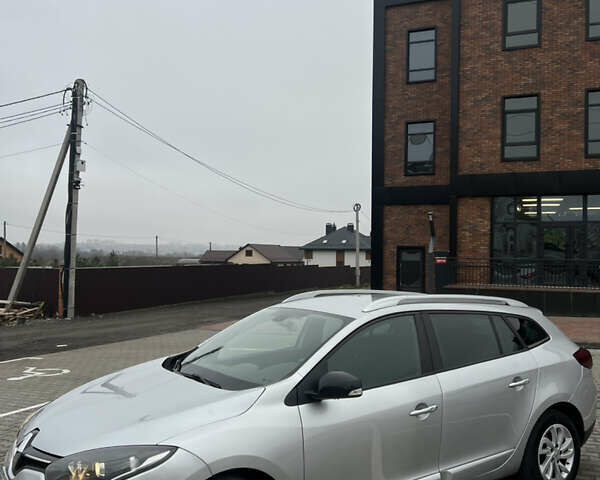 Сірий Рено Меган, об'ємом двигуна 1.6 л та пробігом 186 тис. км за 8399 $, фото 2 на Automoto.ua