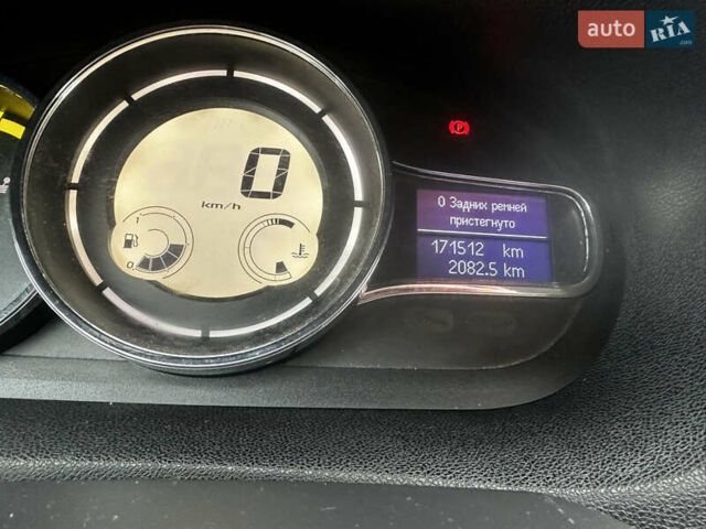 Серый Рено Меган, объемом двигателя 1.5 л и пробегом 171 тыс. км за 8150 $, фото 13 на Automoto.ua