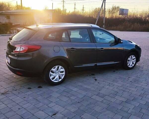 Серый Рено Меган, объемом двигателя 1.5 л и пробегом 187 тыс. км за 8600 $, фото 10 на Automoto.ua