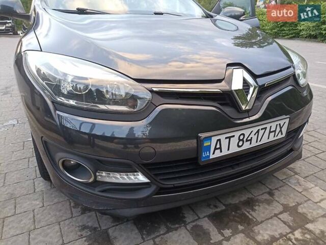 Серый Рено Меган, объемом двигателя 1.46 л и пробегом 243 тыс. км за 9000 $, фото 2 на Automoto.ua