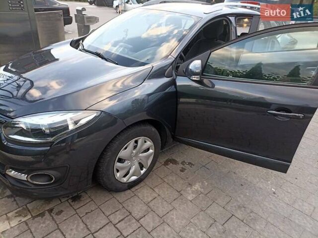 Серый Рено Меган, объемом двигателя 1.46 л и пробегом 243 тыс. км за 9000 $, фото 3 на Automoto.ua