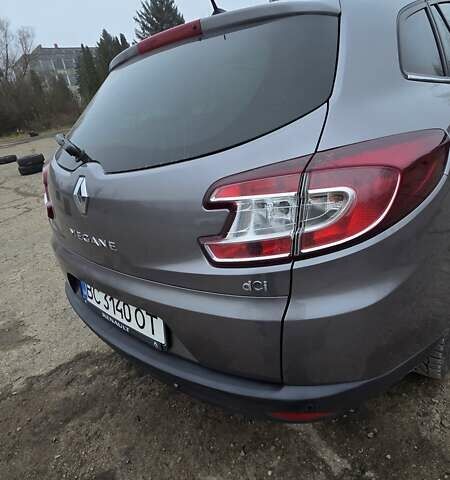 Сірий Рено Меган, об'ємом двигуна 1.46 л та пробігом 221 тис. км за 9000 $, фото 12 на Automoto.ua