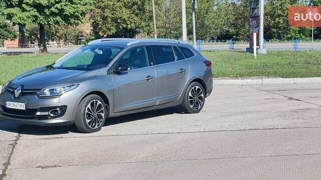 Сірий Рено Меган, об'ємом двигуна 1.46 л та пробігом 211 тис. км за 12800 $, фото 9 на Automoto.ua