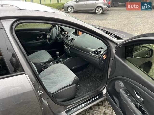 Серый Рено Меган, объемом двигателя 1.5 л и пробегом 310 тыс. км за 8700 $, фото 21 на Automoto.ua