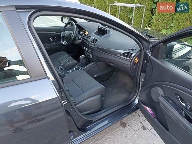 Серый Рено Меган, объемом двигателя 1.46 л и пробегом 243 тыс. км за 9000 $, фото 12 на Automoto.ua