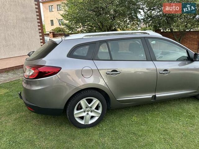 Серый Рено Меган, объемом двигателя 0 л и пробегом 146 тыс. км за 9450 $, фото 22 на Automoto.ua