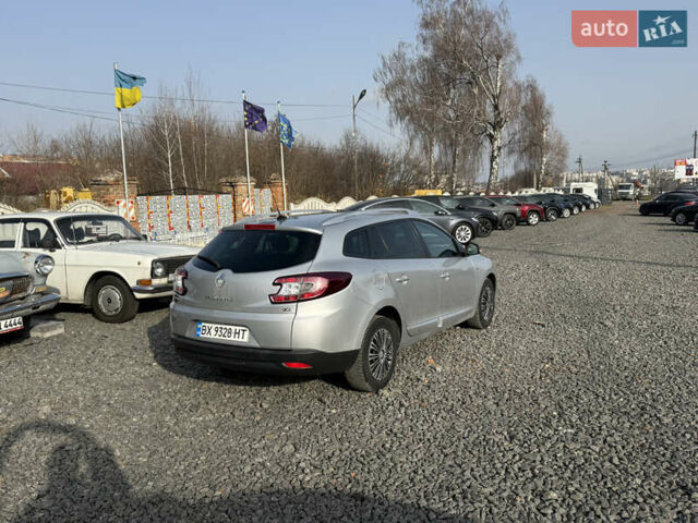 Серый Рено Меган, объемом двигателя 1.46 л и пробегом 242 тыс. км за 9500 $, фото 1 на Automoto.ua