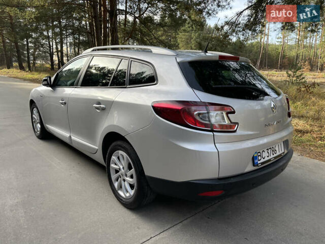 Серый Рено Меган, объемом двигателя 1.46 л и пробегом 148 тыс. км за 8950 $, фото 34 на Automoto.ua