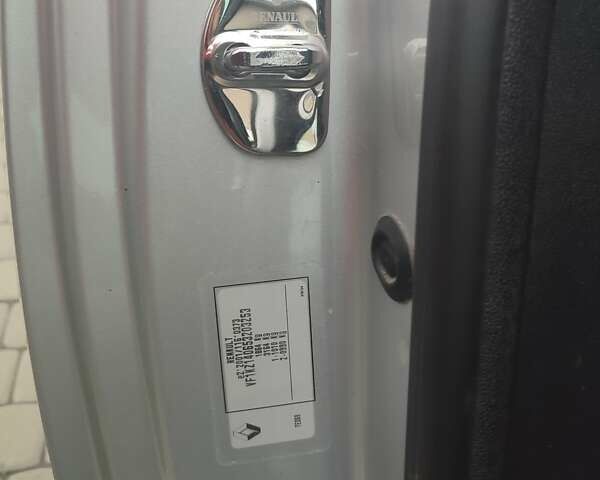 Серый Рено Меган, объемом двигателя 1.46 л и пробегом 229 тыс. км за 9300 $, фото 15 на Automoto.ua